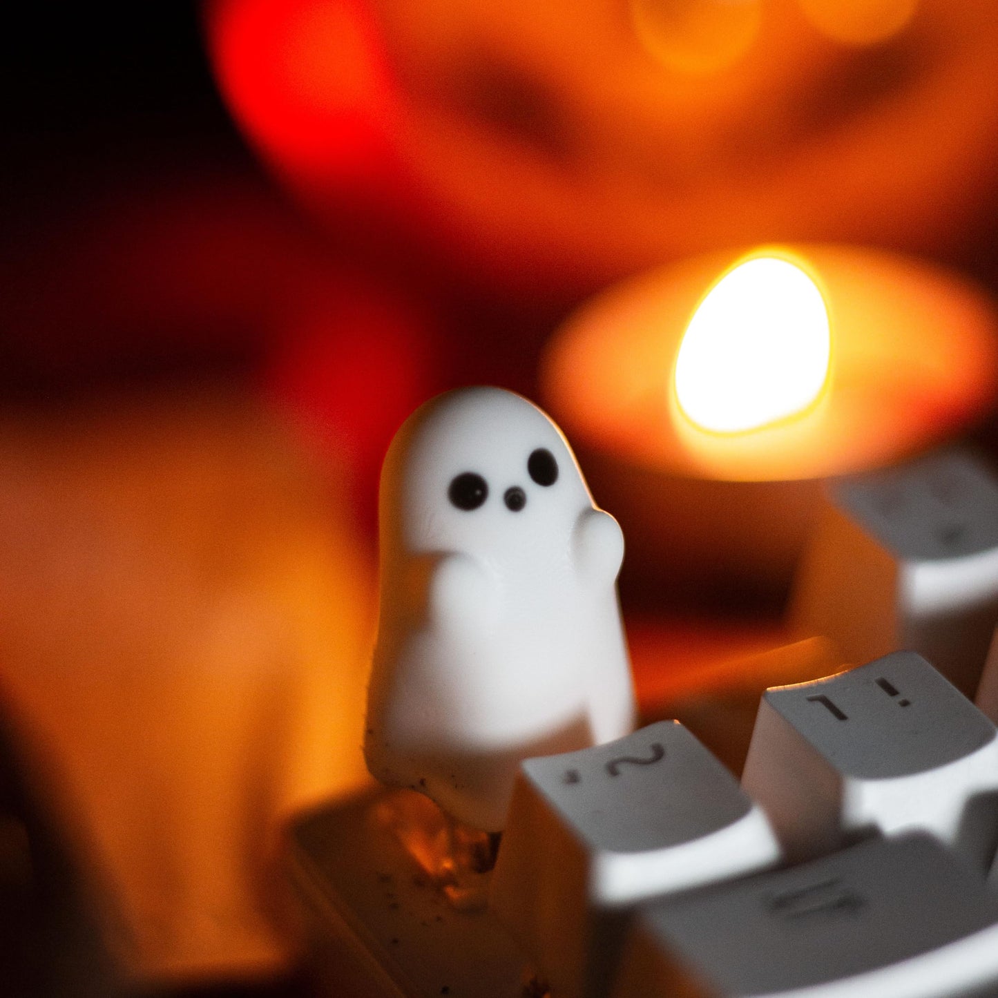 ULTRAEQUIP Artisan Keycaps - Cute Ghost Resin Keycaps 1U ESC Custom Handmade Keycap Replacement for Mechanical Keyboard (Hey-You Ghost, Opaque)